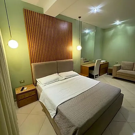 Kaloshi Hotel