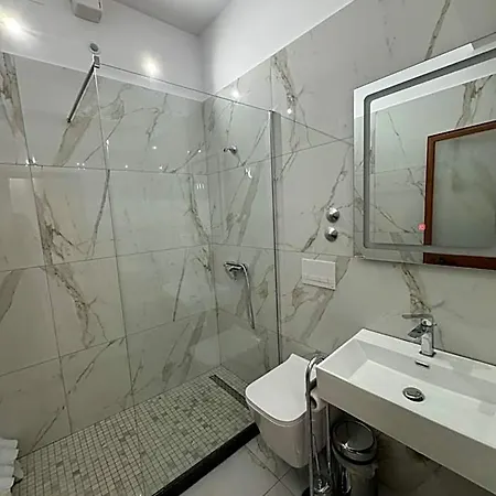Hotel Kaloshi