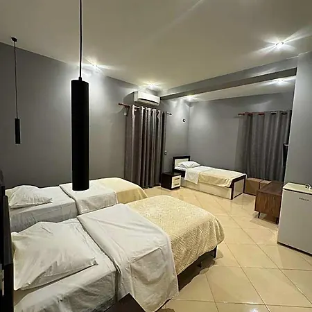 Kaloshi Tirana